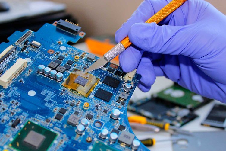 Reparación microelectrónica